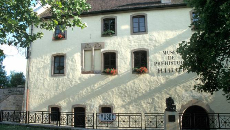 3657-resize-668x445x70